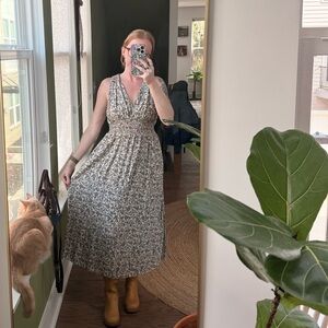 Old Navy Black and White Floral Midi Dress